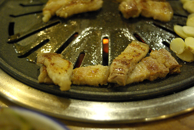 산청엔흙돼지 이미지