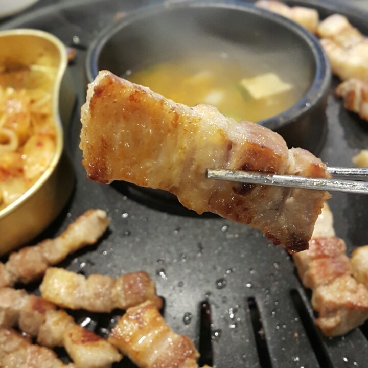 두툼 삼겹살 | 인스티즈
