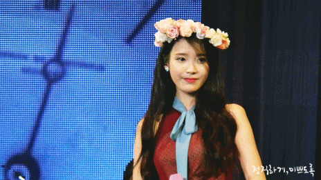 [15.11.22] 아이유 쳇셔 서울콘서트 둘째날 포토타임.jpgif | 인스티즈