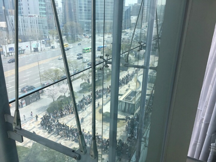 sm이 온라인 굿즈샵을 내지 않는 이유 | 인스티즈