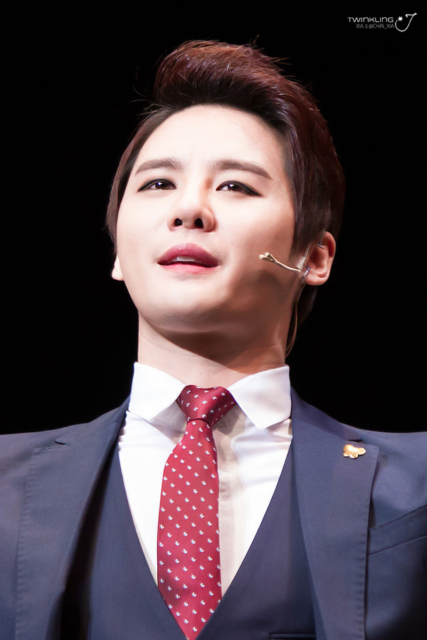 시아준수 위안부 나비뱃지의 훈훈한 나비효과...jpg | 인스티즈