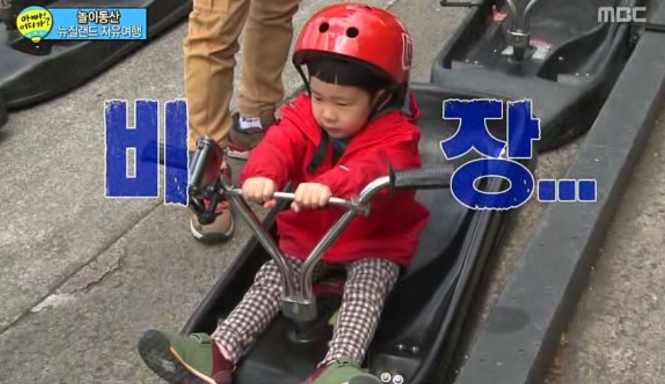 첫등장부터 인터넷 난리났던 5살 김민율.jpgif | 인스티즈