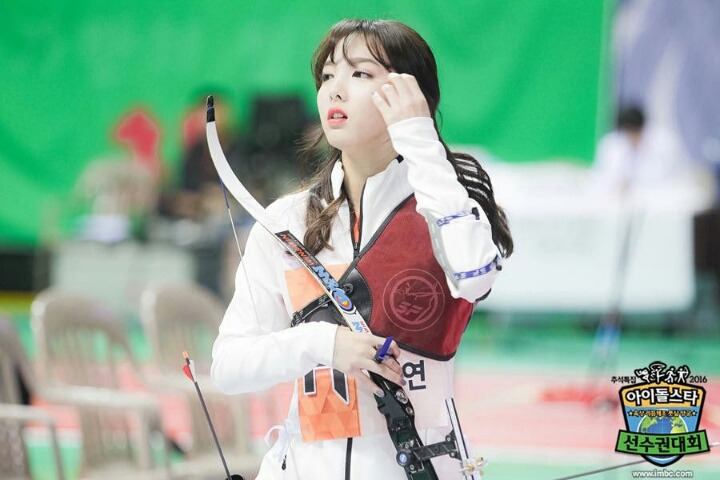 [트와이스] 트와이스 맏내 나연이의 양궁하는 방법 | 인스티즈