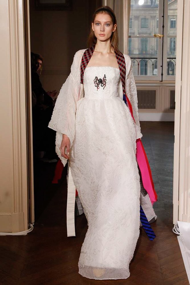 스키아파렐리 2017 S/S 오뜨 꾸뛰르 컬렉션 | 인스티즈