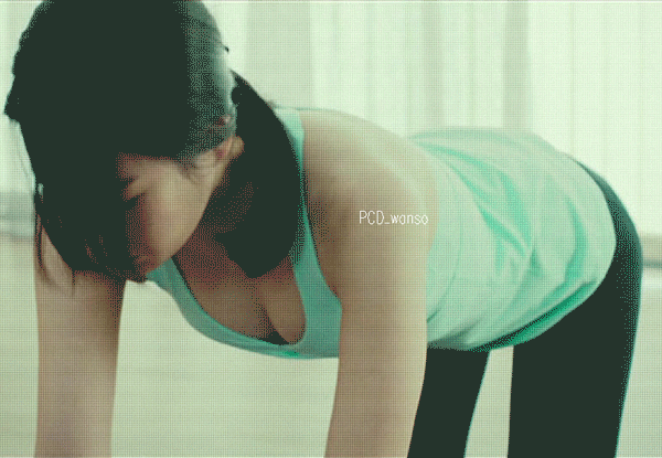 럭키에서 요가하는 임지연.gif | 인스티즈