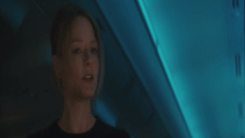 어떤 애기 어머님이 딸이 없어졌다고 비행기에서 난동을 부리시는 거에요.gif | 인스티즈