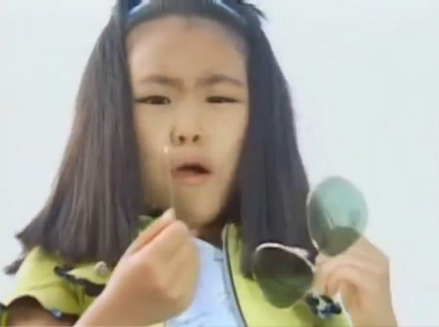 아빠의 선글라스를 부러트린 미달이 | 인스티즈