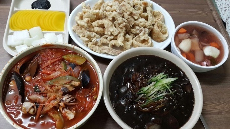 치킨 평생 공짜 vs 탕수육세트 평생 공짜 .jpg | 인스티즈