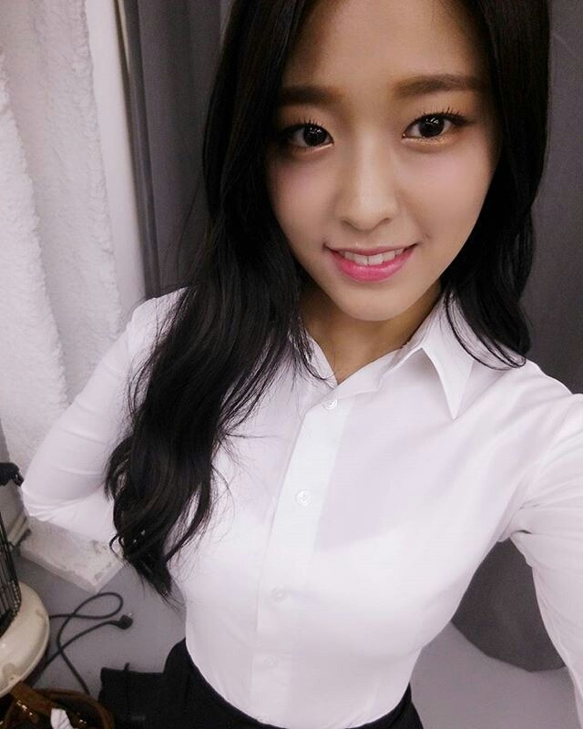 오늘자 설현이 인스타 (폭풍업뎃) | 인스티즈