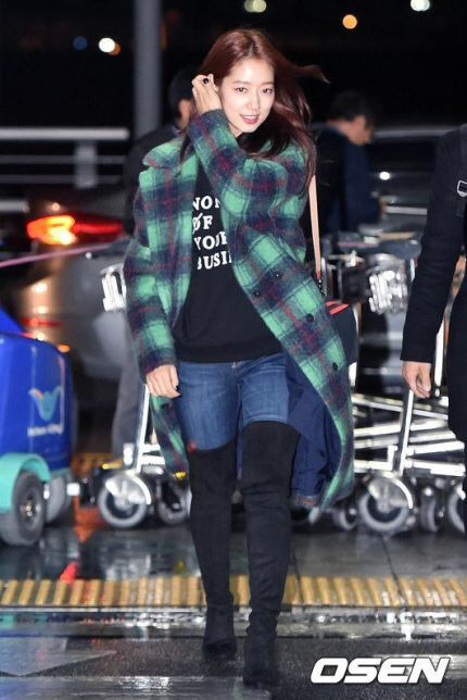 오늘 싸이하이부츠 신은 박신혜.JPG | 인스티즈