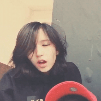 자다 일어난것 같은 미나 | 인스티즈