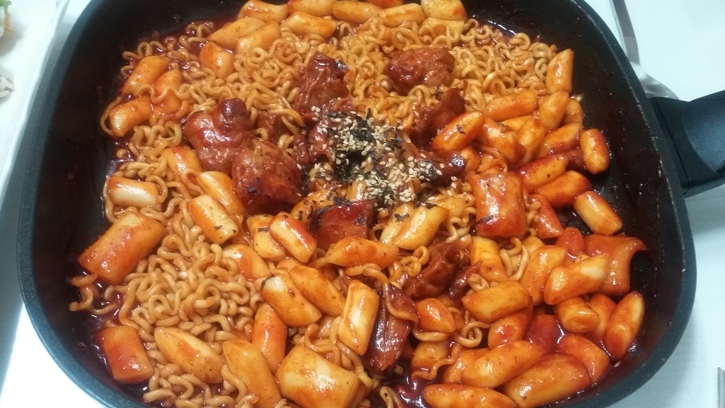 근래에 가장 센세이션했던 라면.jpg | 인스티즈