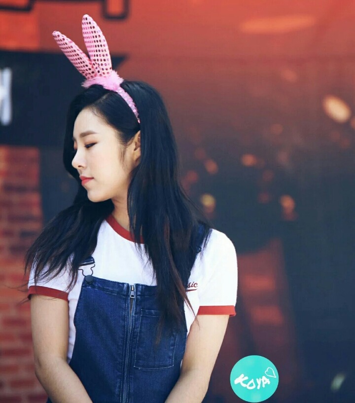 오늘자 휘인 | 인스티즈