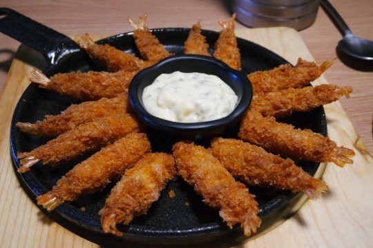 [고르기] 새우튀김 꼬리까지 먹는다 vs 안 먹는다 | 인스티즈