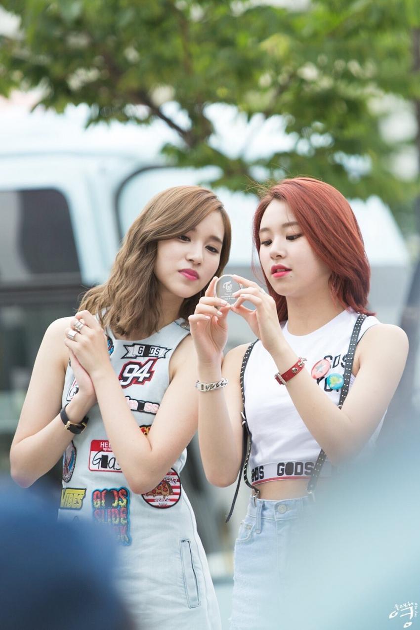 [트와이스] 대표 케미 미챙(미나+채영) 짤들.jpg | 인스티즈