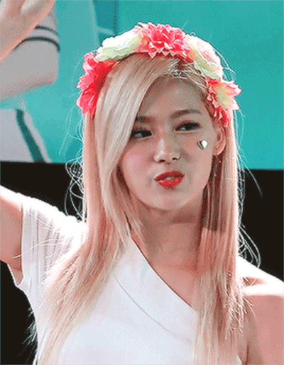 [트와이스] 사나 미모 폭발하던날 짤 모음..gif | 인스티즈