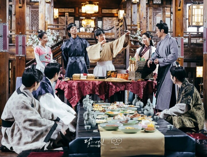 [달의연인] 오늘 일본에서 열린 보보경심:려 의상 전시회 | 인스티즈