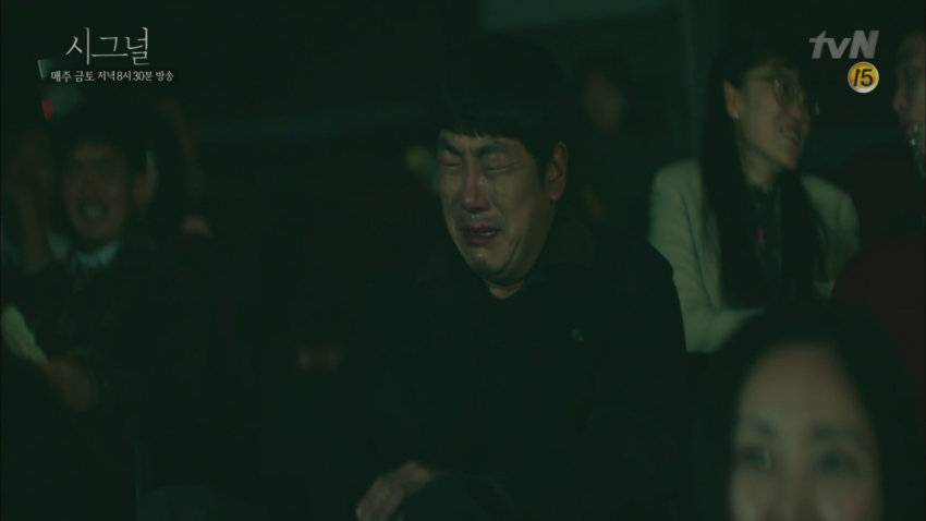 시그널 vs 태양의 후예 | 인스티즈