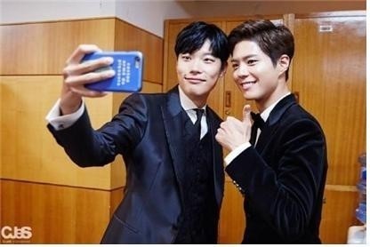 솔직히 누가더 인기많을까?? | 인스티즈