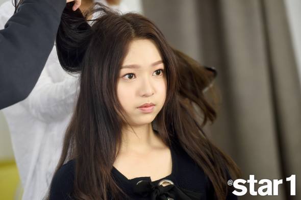 볼살이 매력인 에이프릴 예나 | 인스티즈