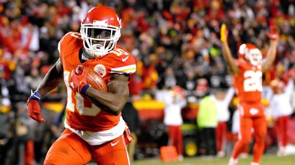 NFL 장차 최정상급 리시버에 이름을 꾸준히 올릴 2년차 선수 | 인스티즈
