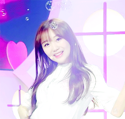[러블리즈] 볼이 빵빵한 빵떡이 류수정 | 인스티즈