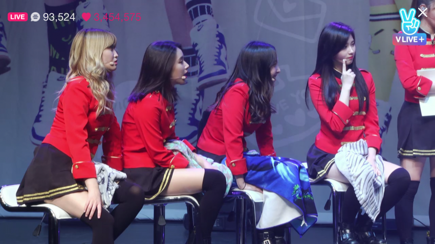 [트와이스] 사나 mc 뉴짤 jpg | 인스티즈