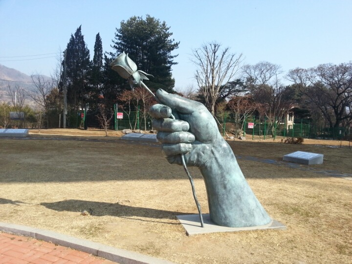 평화쉼터 이미지