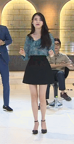 아이유 vs 신디 댄스대결 승자는???.gif | 인스티즈