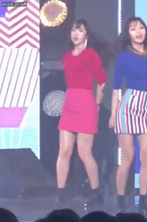 무릎 상태가 많이 안 좋아보이는 러블리즈 지수,gif | 인스티즈