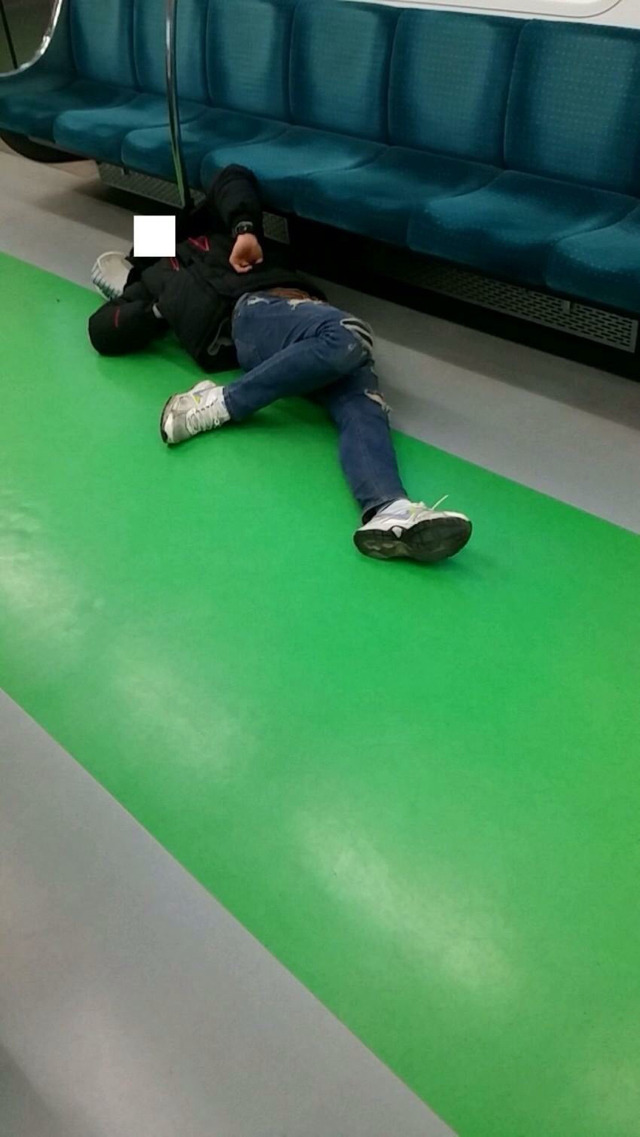 카오스 상태의 건대입구역.jpg | 인스티즈