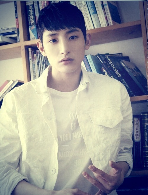 본인이 잘생긴 거 아는.jpg | 인스티즈