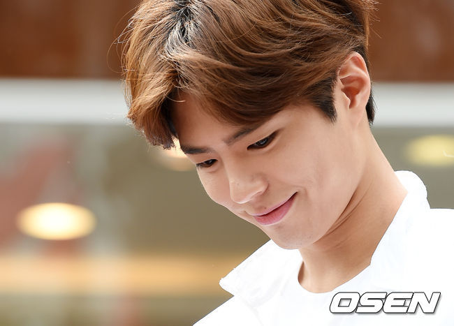 오늘자 왕자님 돋는 박보검.jpg | 인스티즈