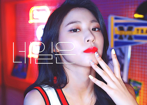 아이유에 버금가는 섹시함을 가진 아이돌 ㄷㄷㄷ.gif | 인스티즈