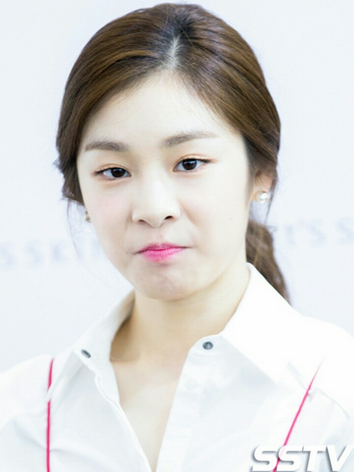 오늘자 연느 팬싸 광탈 기념 싸인회 데레요정 짤털 | 인스티즈