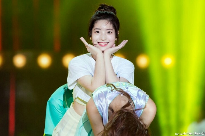 [트와이스] 하얗고 맑고 청량한 귀여운 다현이 | 인스티즈