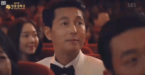 청룡영화제 마마무무대 정우성 리액션 .GIF | 인스티즈