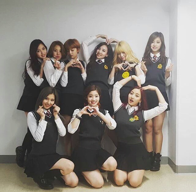 [트와이스] 트와이스 9명 단체사진 및 짤 모음 | 인스티즈