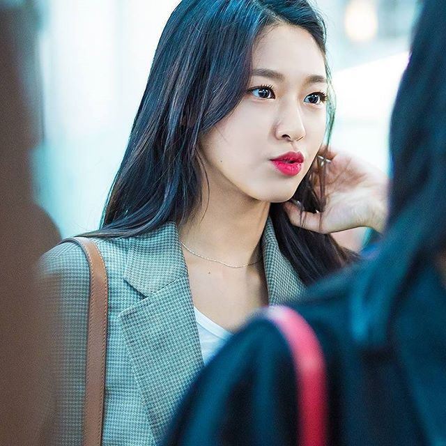 설현은 예쁘다.jpgif | 인스티즈
