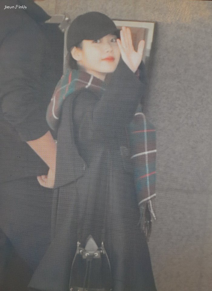 아이유 광주콘 출근길 | 인스티즈