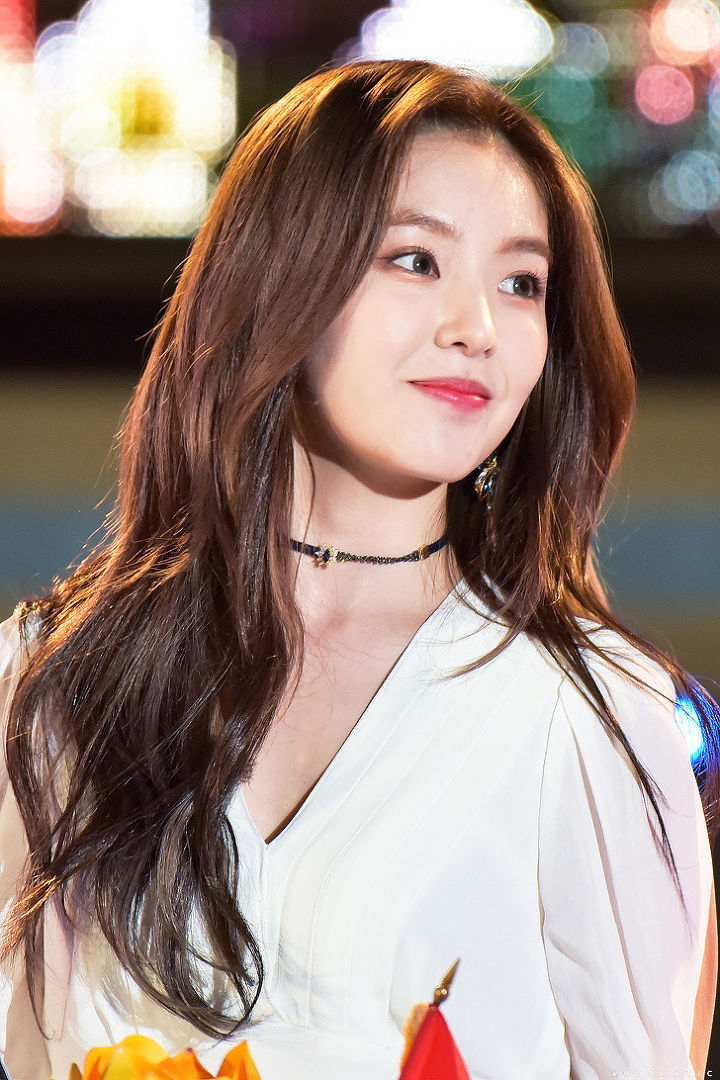 아침에 보는 레드벨벳 아이린.jpg | 인스티즈