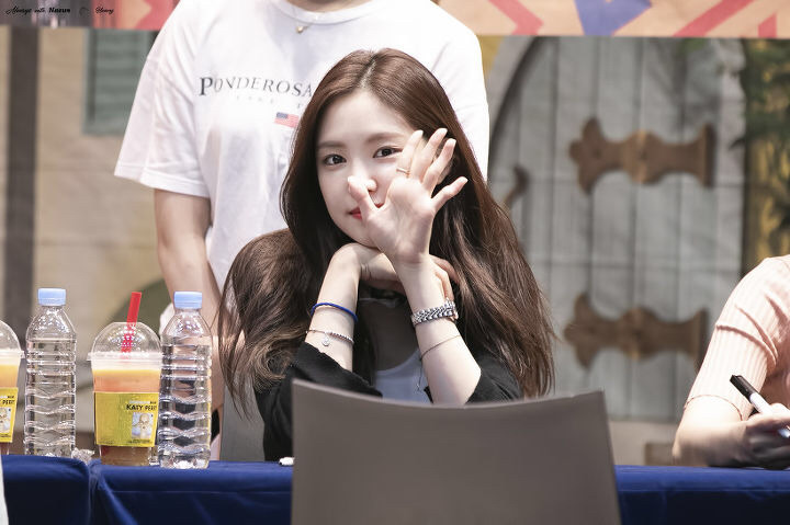 [에이핑크] 날이 점차 개기 시작해서 나은이 | 인스티즈