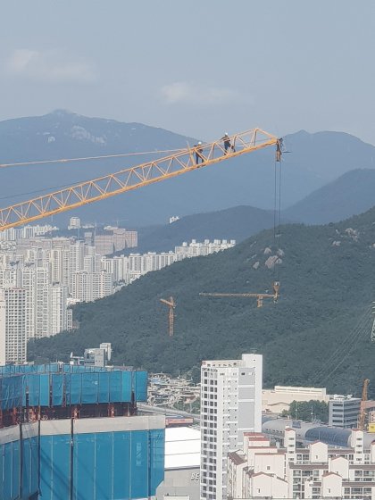 한국의 고층빌딩 공사현장 | 인스티즈