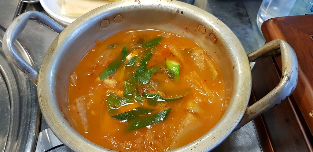 놀란돼지 이미지