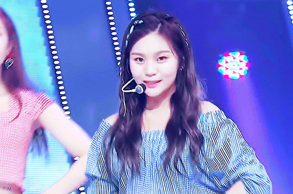 여자친구 엄지 | 인스티즈
