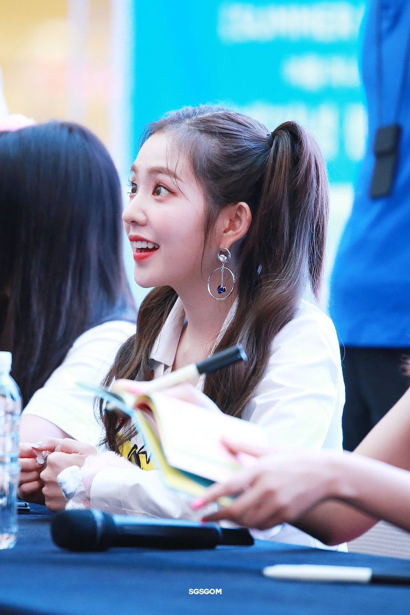 아이린의 옆태.jpg | 인스티즈