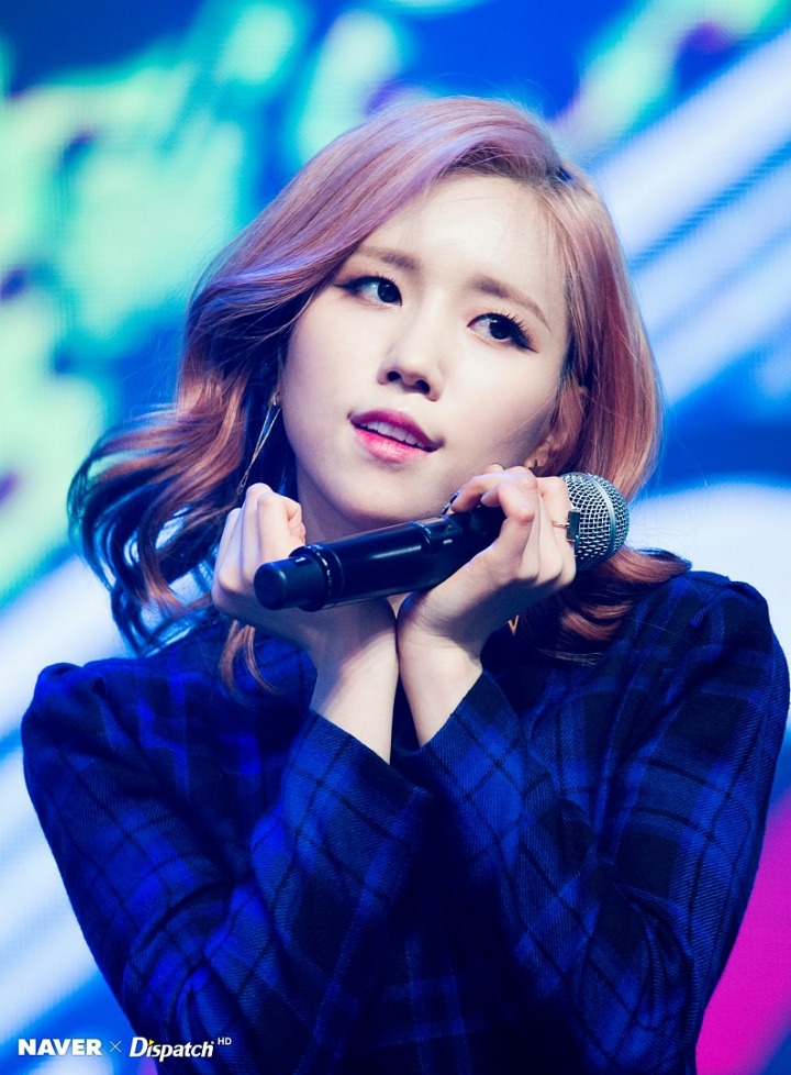 [러블리즈] 서점에 책 사러 가는길이라 명은이 | 인스티즈