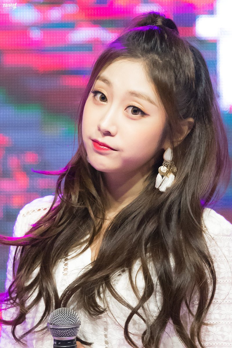 평범하게 생긴 러블리즈 지수 | 인스티즈