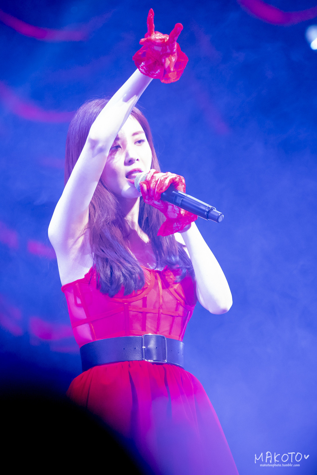 996CCE485C6C4D9407C958