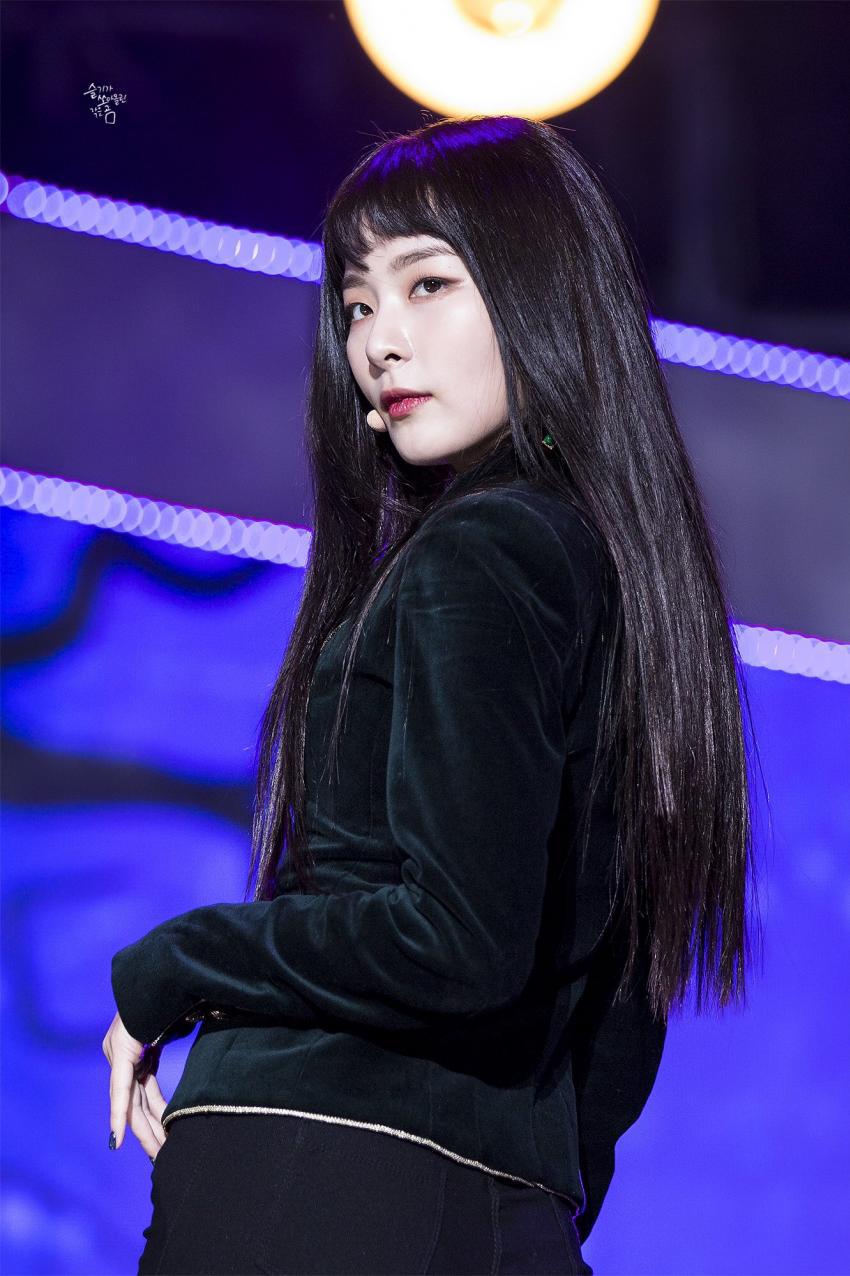 카리스마 넘치는 레드벨벳 슬기.jpgif | 인스티즈